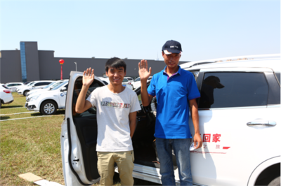 啟辰百車齊聚鄭州工廠 T70回家之旅完美收官——一場關于品質、信賴與‘健身式’服務的深度共鳴